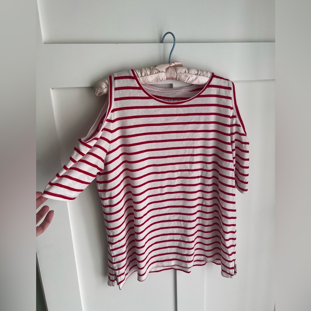 LOFT cold shoulder top! Size Large!